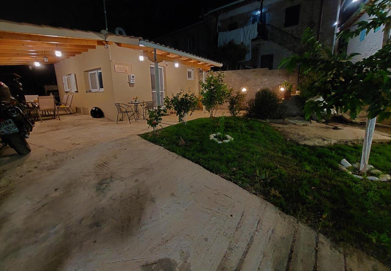 Guest House Tsanes Pinakokhorion Luaran gambar